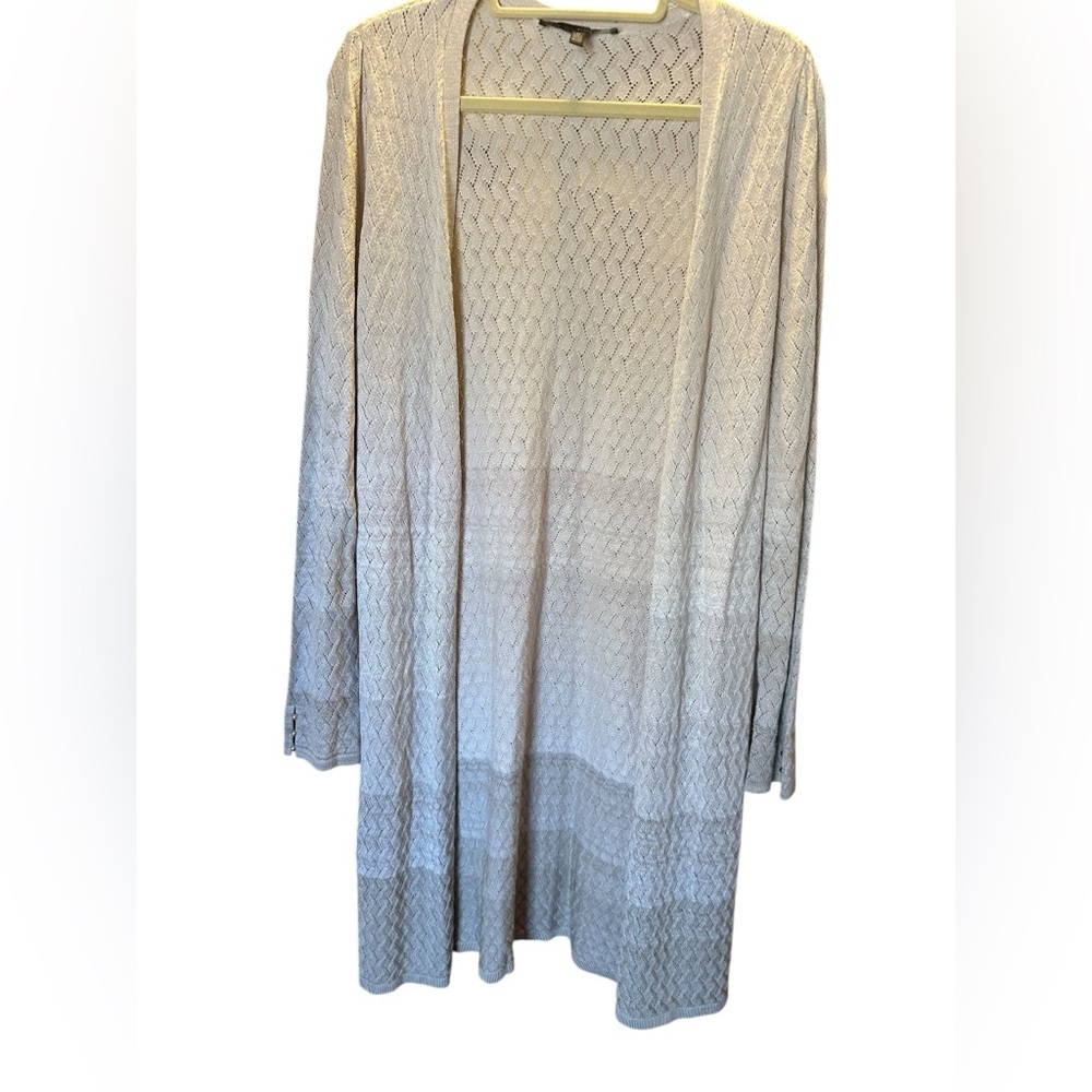 White House black market Elegant Cream and Gray Women's Sweater size M